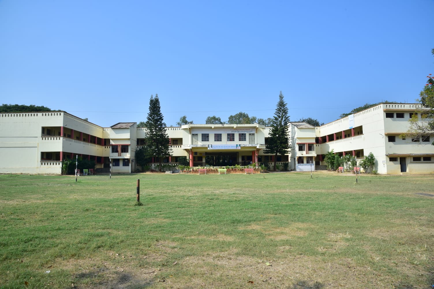 COllege01